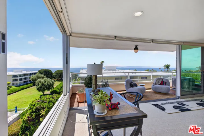 32646 Coastsite Drive 202, Rancho Palos Verdes, California 90275