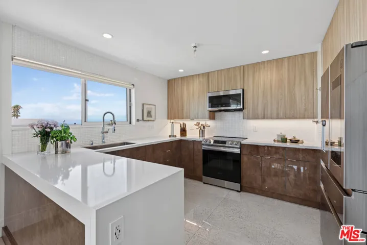 32646 Coastsite Drive 202, Rancho Palos Verdes, California 90275