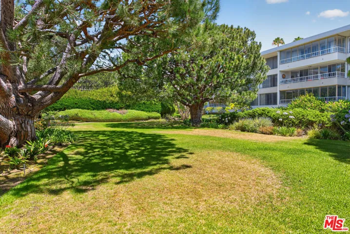 32646 Coastsite Drive 202, Rancho Palos Verdes, California 90275