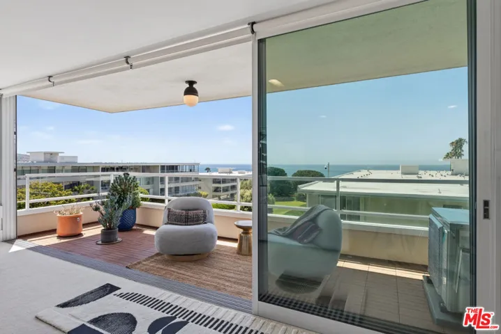 32646 Coastsite Drive 202, Rancho Palos Verdes, California 90275