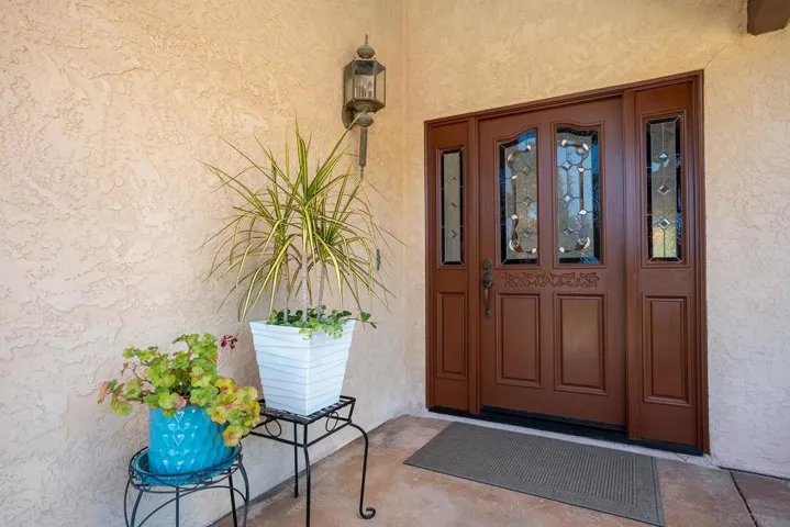 9522 Sage Hill Way, Escondido, California 92026