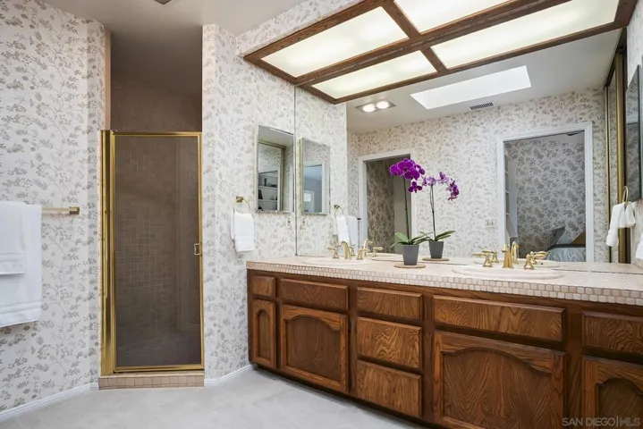 9522 Sage Hill Way, Escondido, California 92026