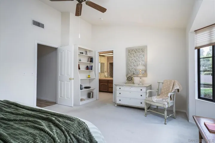 9522 Sage Hill Way, Escondido, California 92026