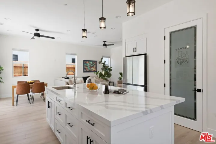 8910 W 25th Street, Los Angeles, California 90034