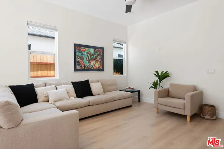8910 W 25th Street, Los Angeles, California 90034