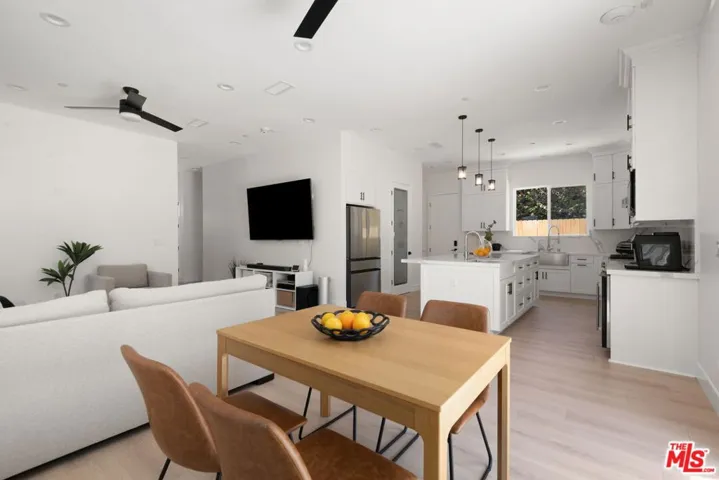 8910 W 25th Street, Los Angeles, California 90034