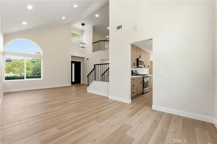 3328 Braemar, Corona, California 92882