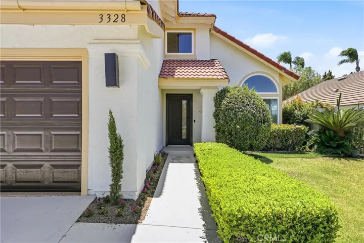 3328 Braemar, Corona, California 92882