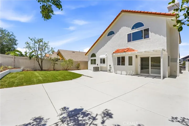3328 Braemar, Corona, California 92882