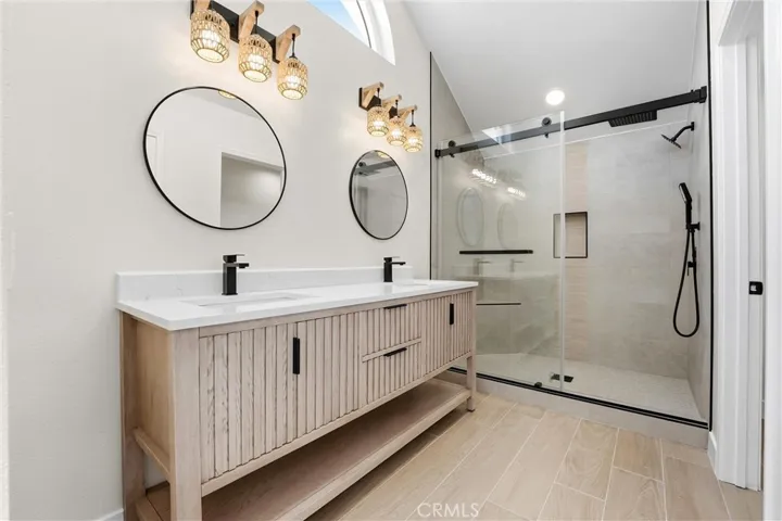 3328 Braemar, Corona, California 92882