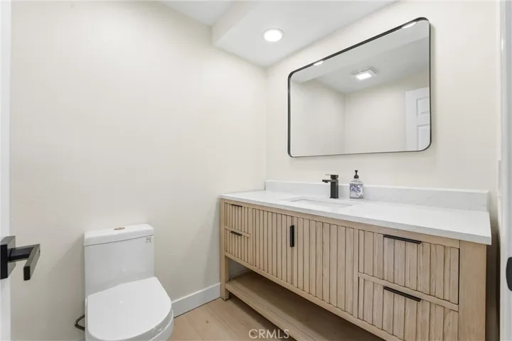 3328 Braemar, Corona, California 92882