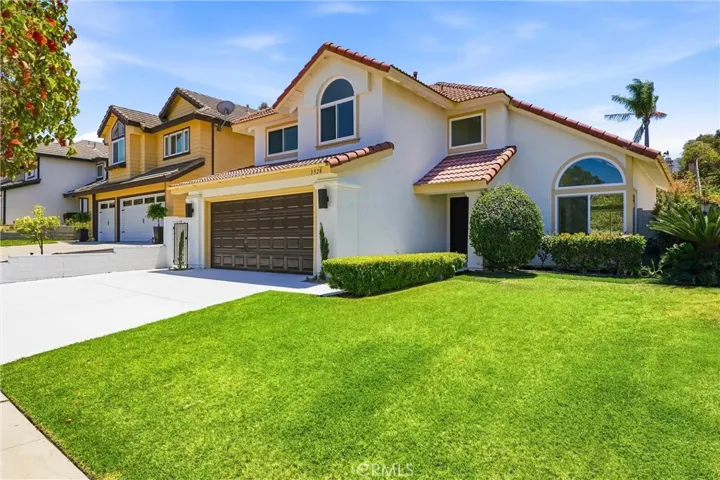 3328 Braemar, Corona, California 92882