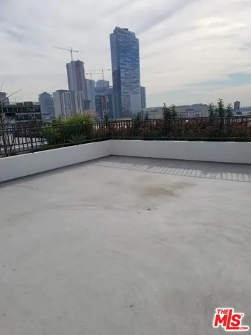 744 Hartford Avenue 205, Los Angeles, California 90017