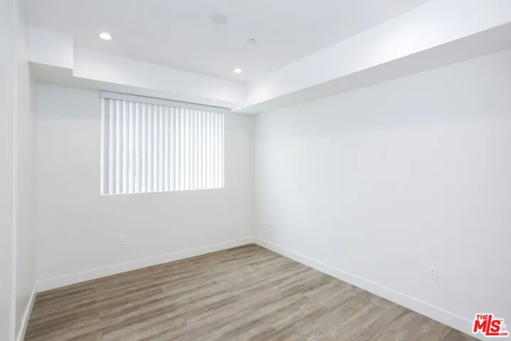 744 Hartford Avenue 205, Los Angeles, California 90017