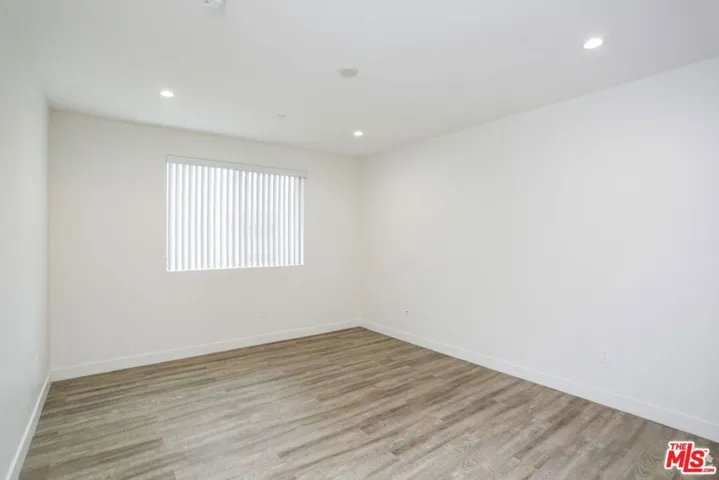 744 Hartford Avenue 205, Los Angeles, California 90017