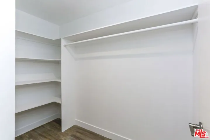744 Hartford Avenue 205, Los Angeles, California 90017