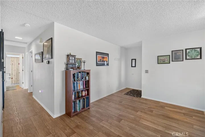16021 Wells Fargo, Lake Los Angeles, California 93591
