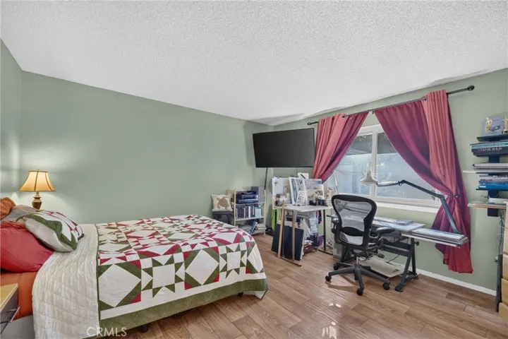 16021 Wells Fargo, Lake Los Angeles, California 93591