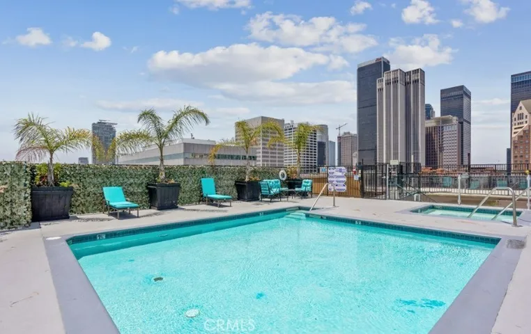 Community pool