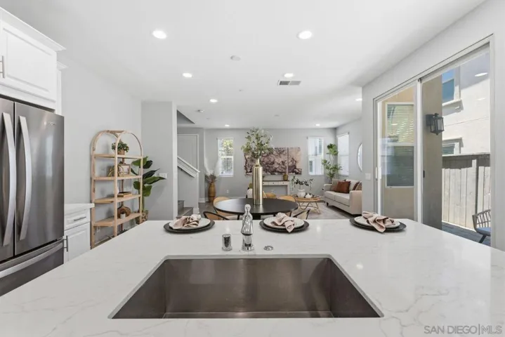 1063 Sea Glass, San Diego, California 92154