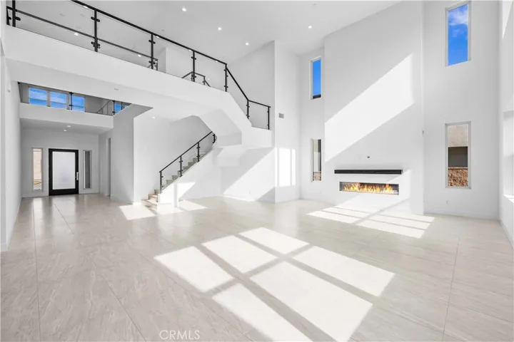 20048 W Mersey Lane, Porter Ranch, California 91326