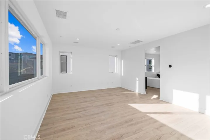 20048 W Mersey Lane, Porter Ranch, California 91326