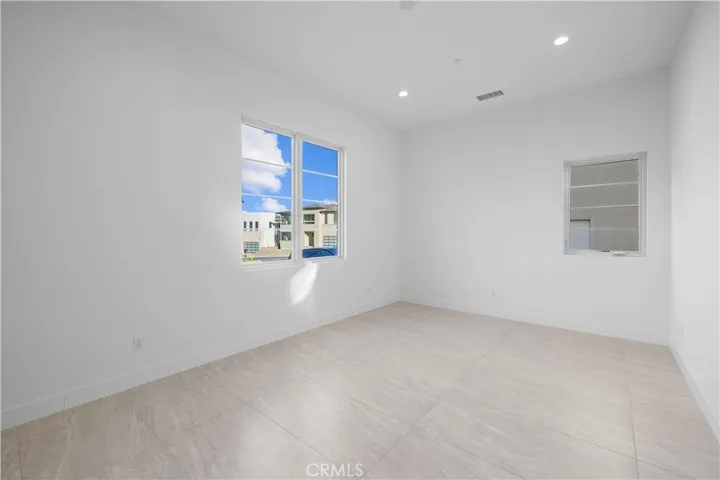20048 W Mersey Lane, Porter Ranch, California 91326