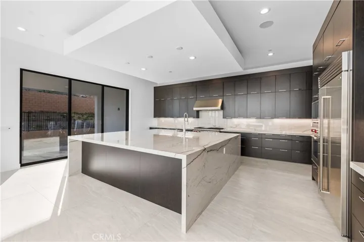 20048 W Mersey Lane, Porter Ranch, California 91326