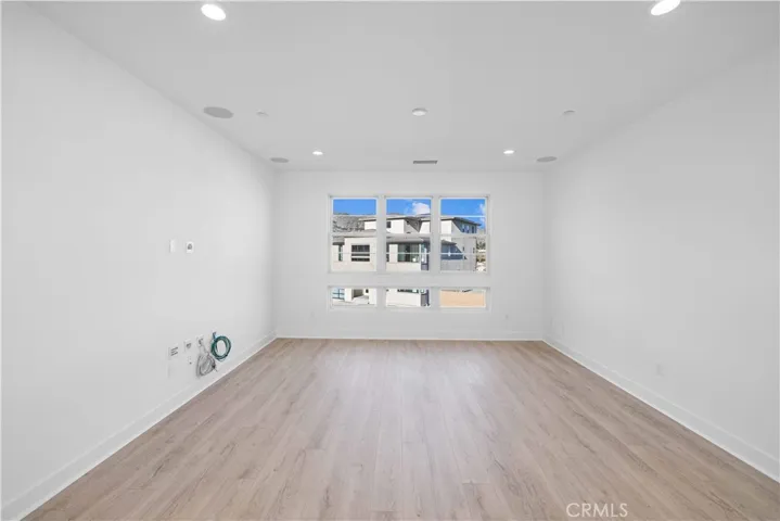 20048 W Mersey Lane, Porter Ranch, California 91326