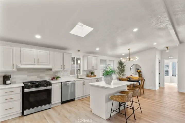 9080 Bloomfield, Cypress, California 90630