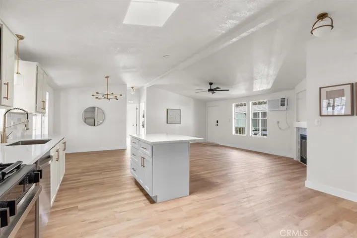 9080 Bloomfield, Cypress, California 90630