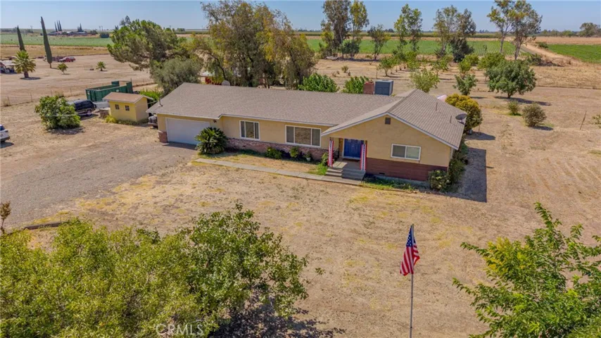 11215 E Childs Avenue, Le Grand, California 95333