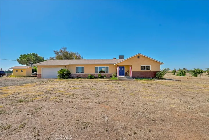 11215 E Childs Avenue, Le Grand, California 95333
