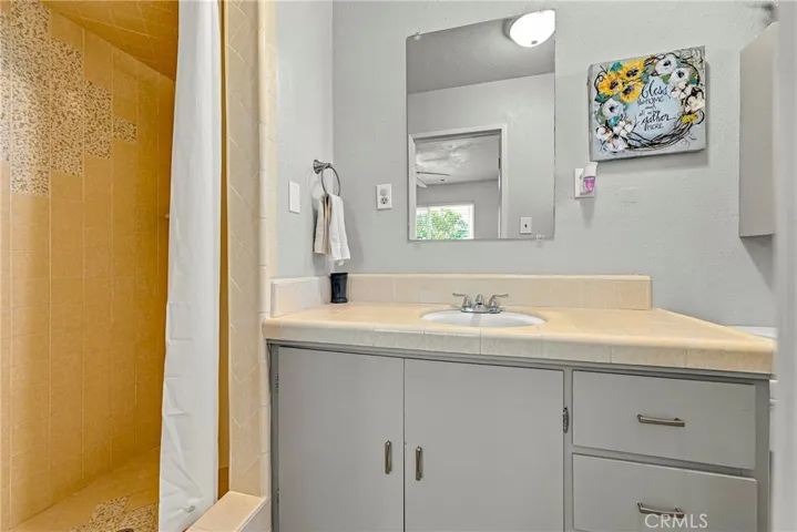 11215 E Childs Avenue, Le Grand, California 95333