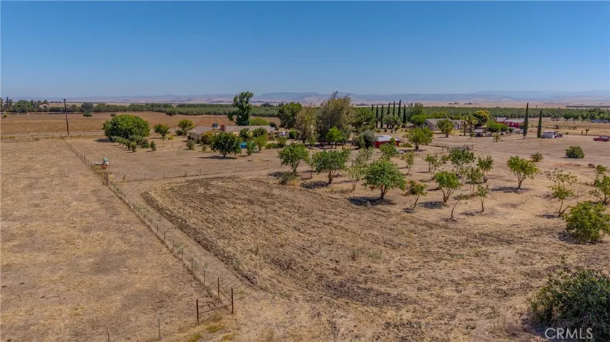 11215 E Childs Avenue, Le Grand, California 95333