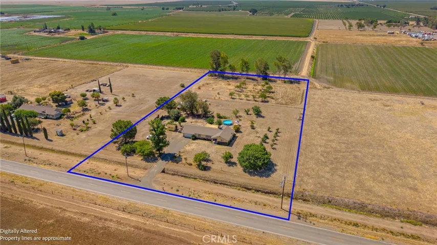 11215 E Childs Avenue, Le Grand, California 95333