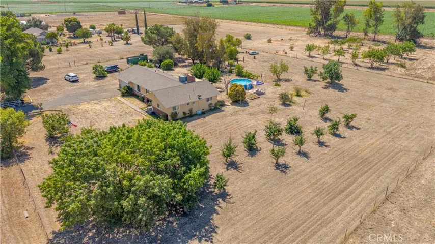 11215 E Childs Avenue, Le Grand, California 95333