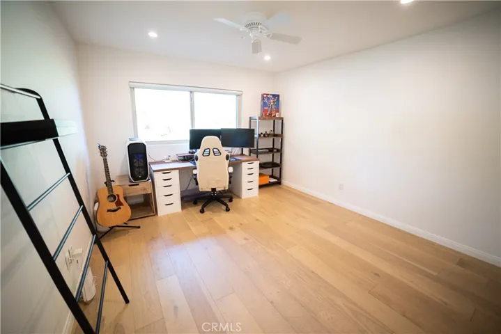 4935 Ocean View Boulevard, La Canada Flintridge, California 91011