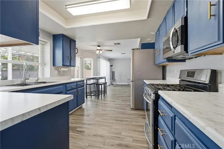 2543 Lawrence Avenue, Lancaster, California 93536