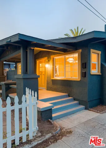 814 N Madison Avenue, Pasadena, California 91104