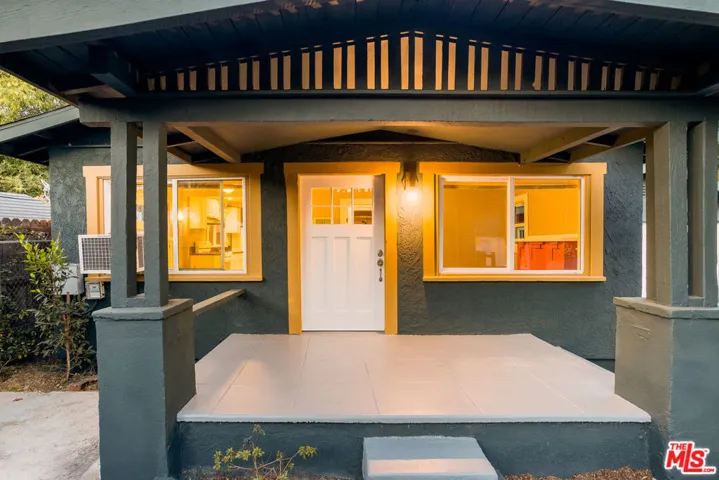 814 N Madison Avenue, Pasadena, California 91104