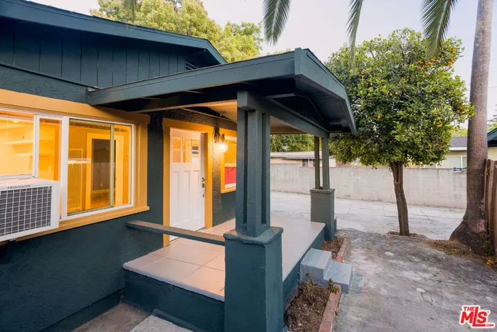 814 N Madison Avenue, Pasadena, California 91104