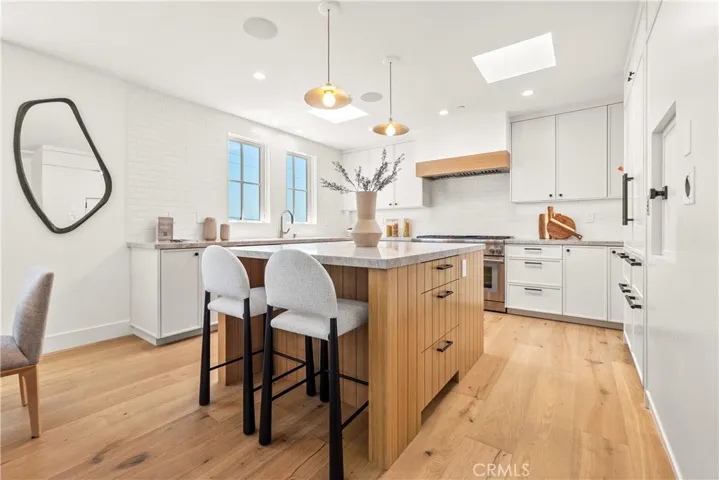 321 Homer Place, Manhattan Beach, California 90266