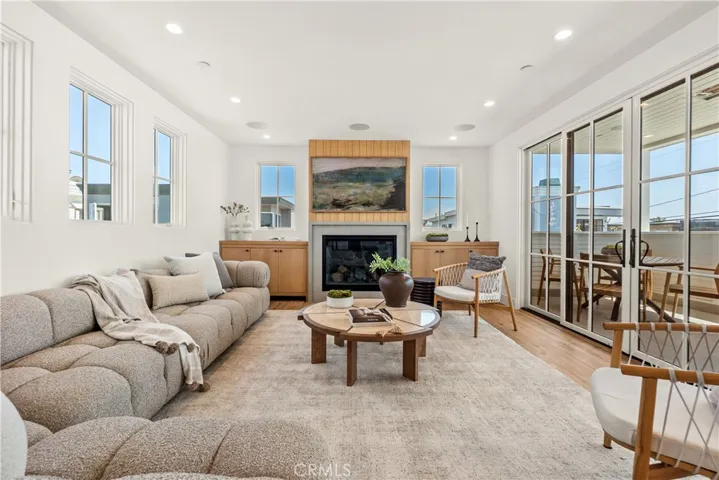321 Homer Place, Manhattan Beach, California 90266