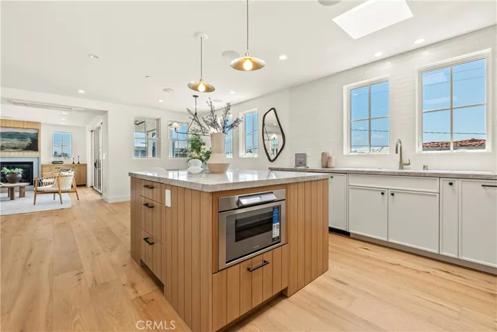 321 Homer Place, Manhattan Beach, California 90266