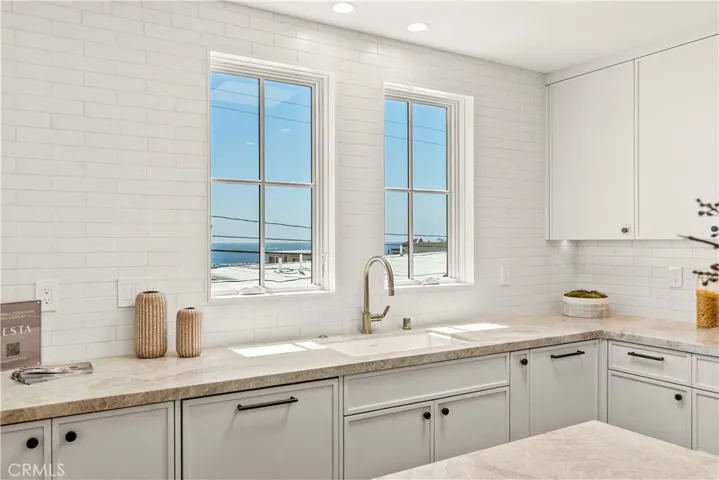321 Homer Place, Manhattan Beach, California 90266