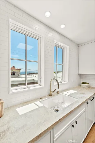 321 Homer Place, Manhattan Beach, California 90266