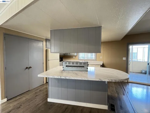 28830 Granada Dr., Hayward, California 94544