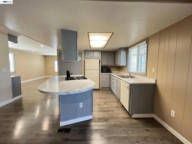 28830 Granada Dr., Hayward, California 94544