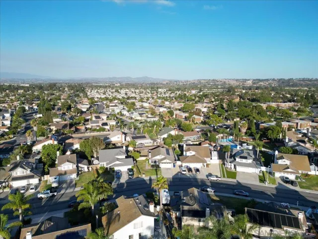742 Foxwood, Oceanside, California 92057